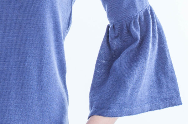 Bluzka z rozszerzanymi rękawami jeans